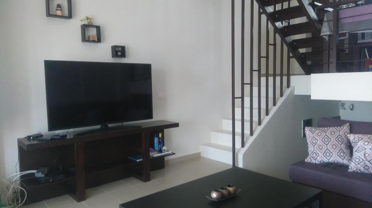 Maisonette Close To The Beach نيكيتي المظهر الخارجي الصورة