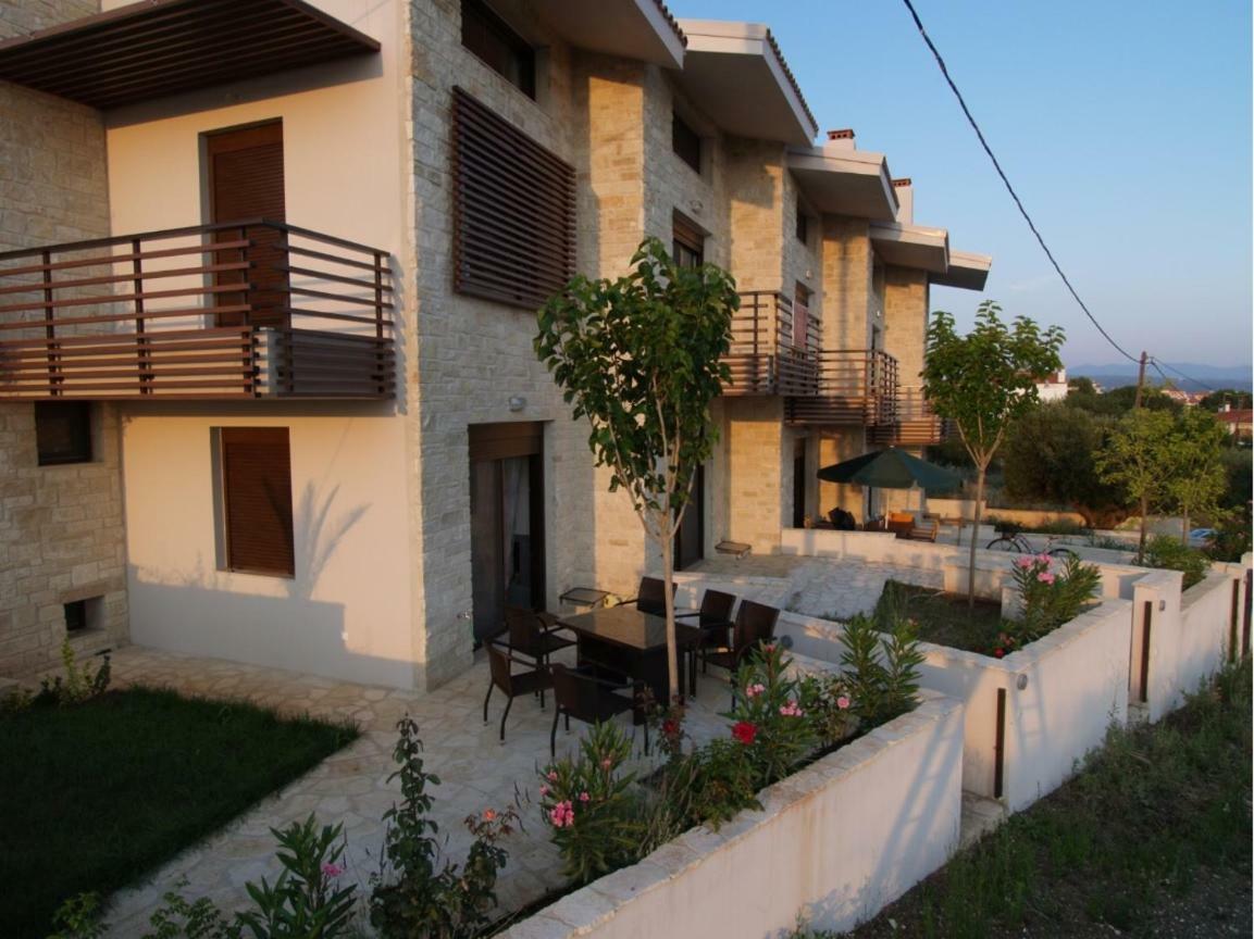Maisonette Close To The Beach نيكيتي المظهر الخارجي الصورة