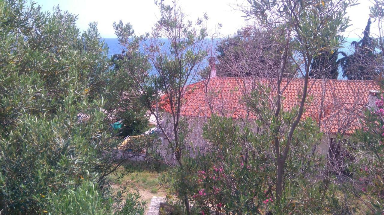 Maisonette Close To The Beach نيكيتي المظهر الخارجي الصورة